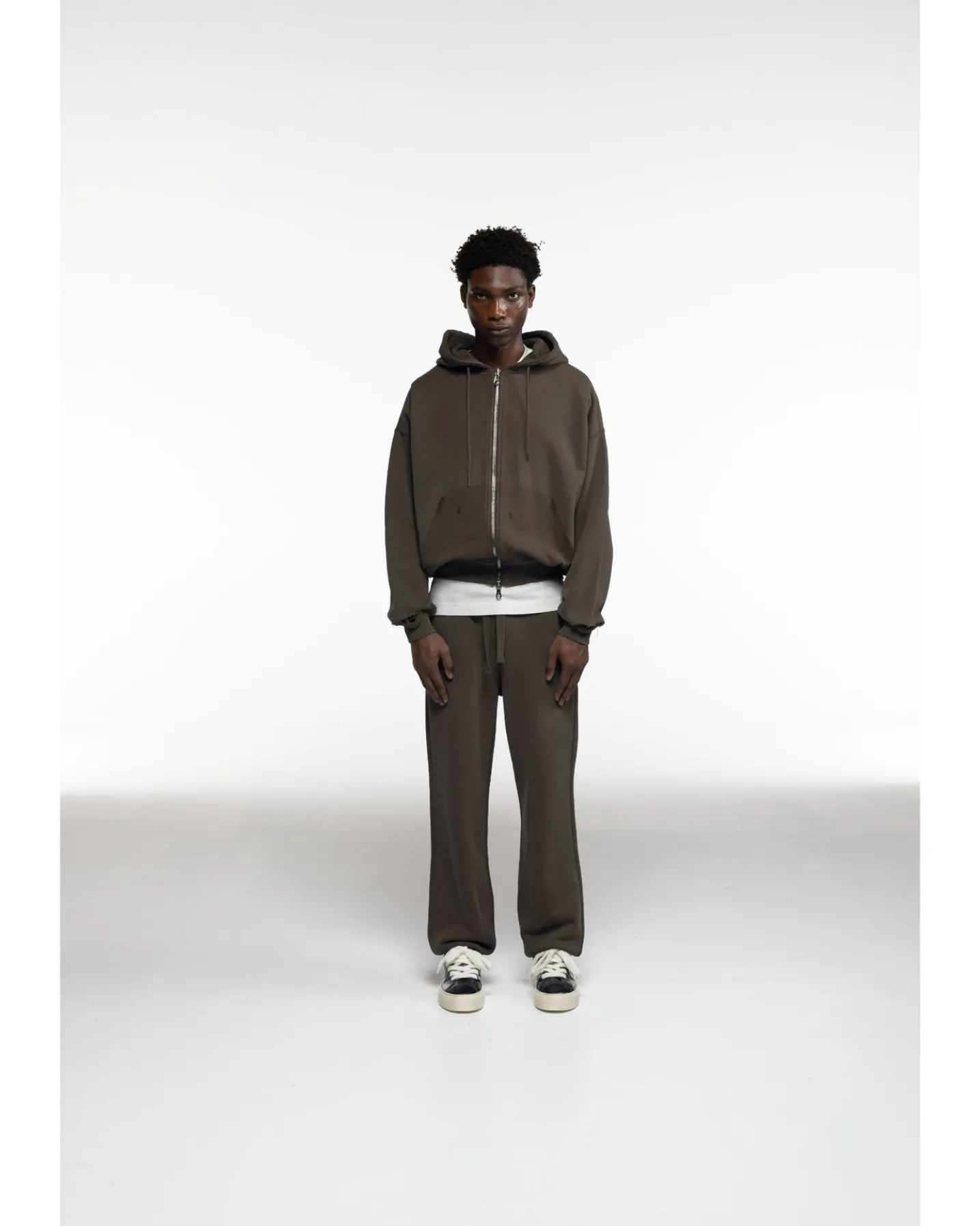 DISTRESSED ZIPPED HOODIE