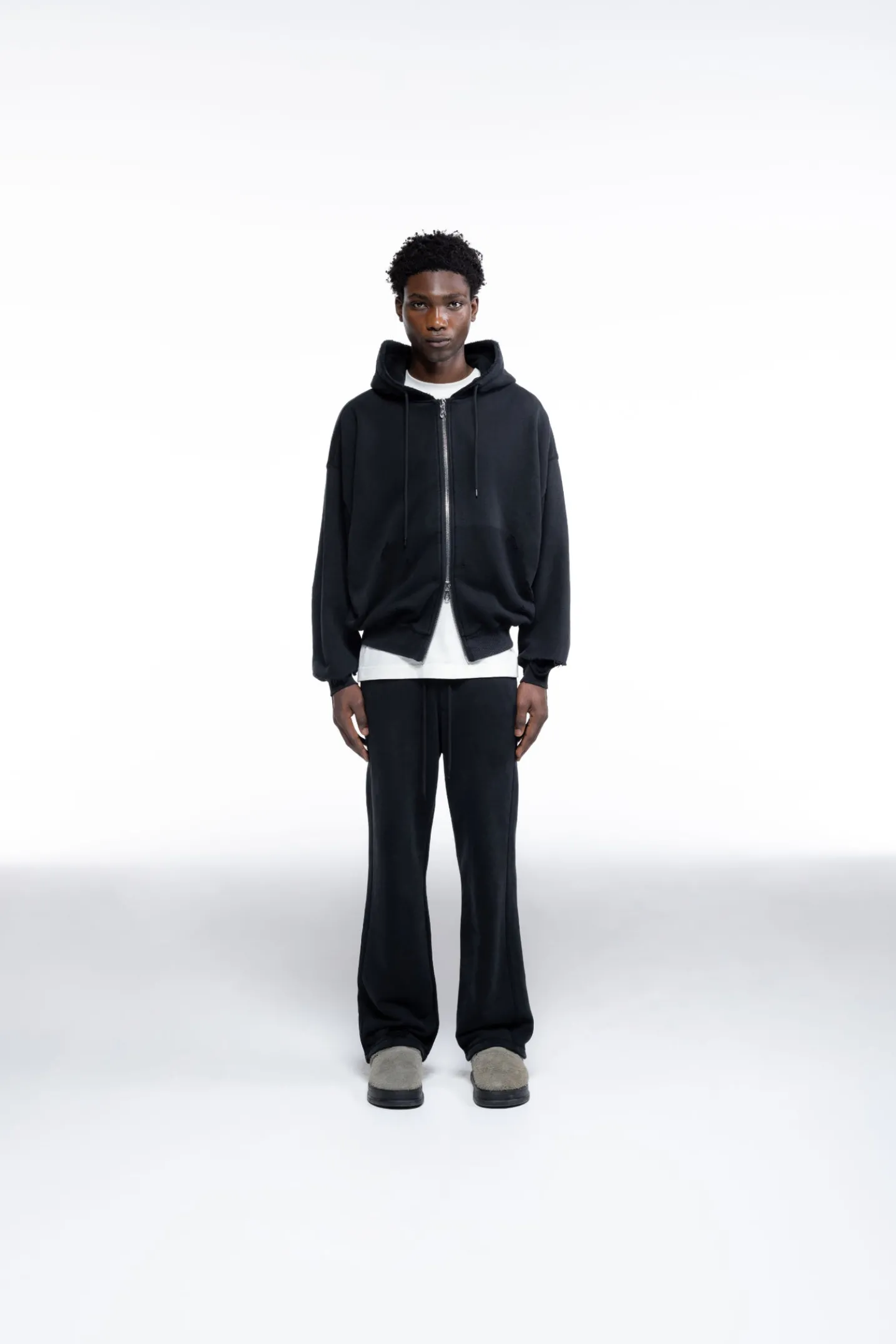 DISTRESSED ZIPPED HOODIE