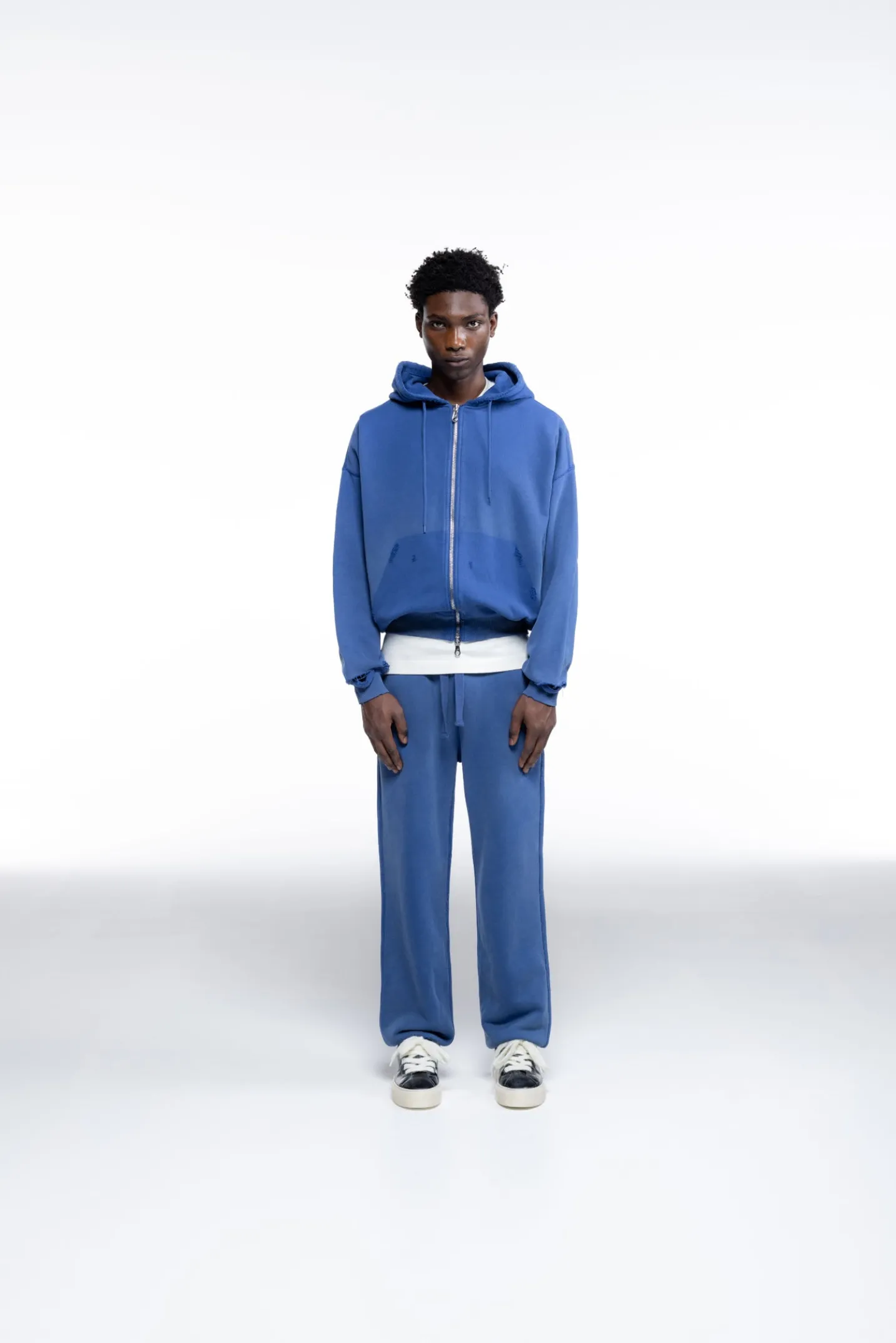 DISTRESSED ZIPPED HOODIE
