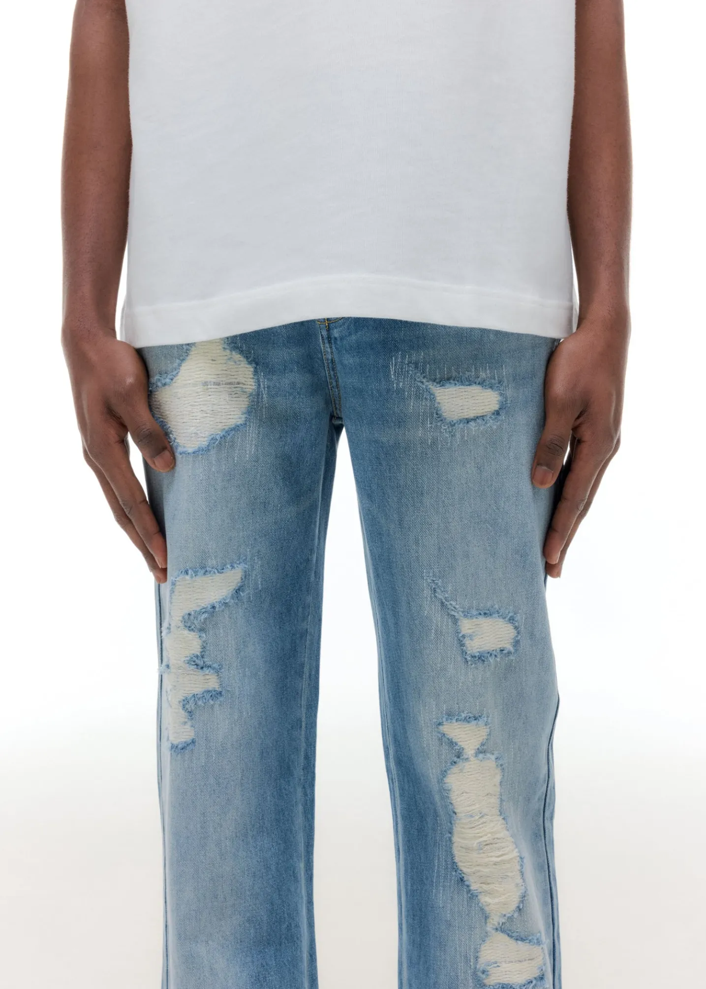 REPAIRED JEANS