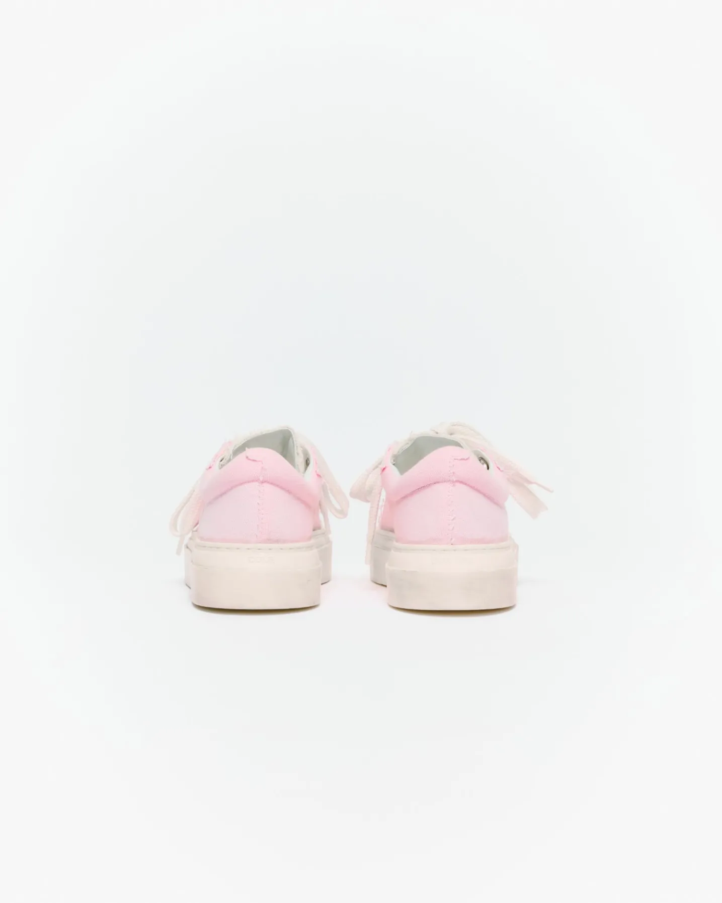 THE VINTAGE WILSON SNEAKER
