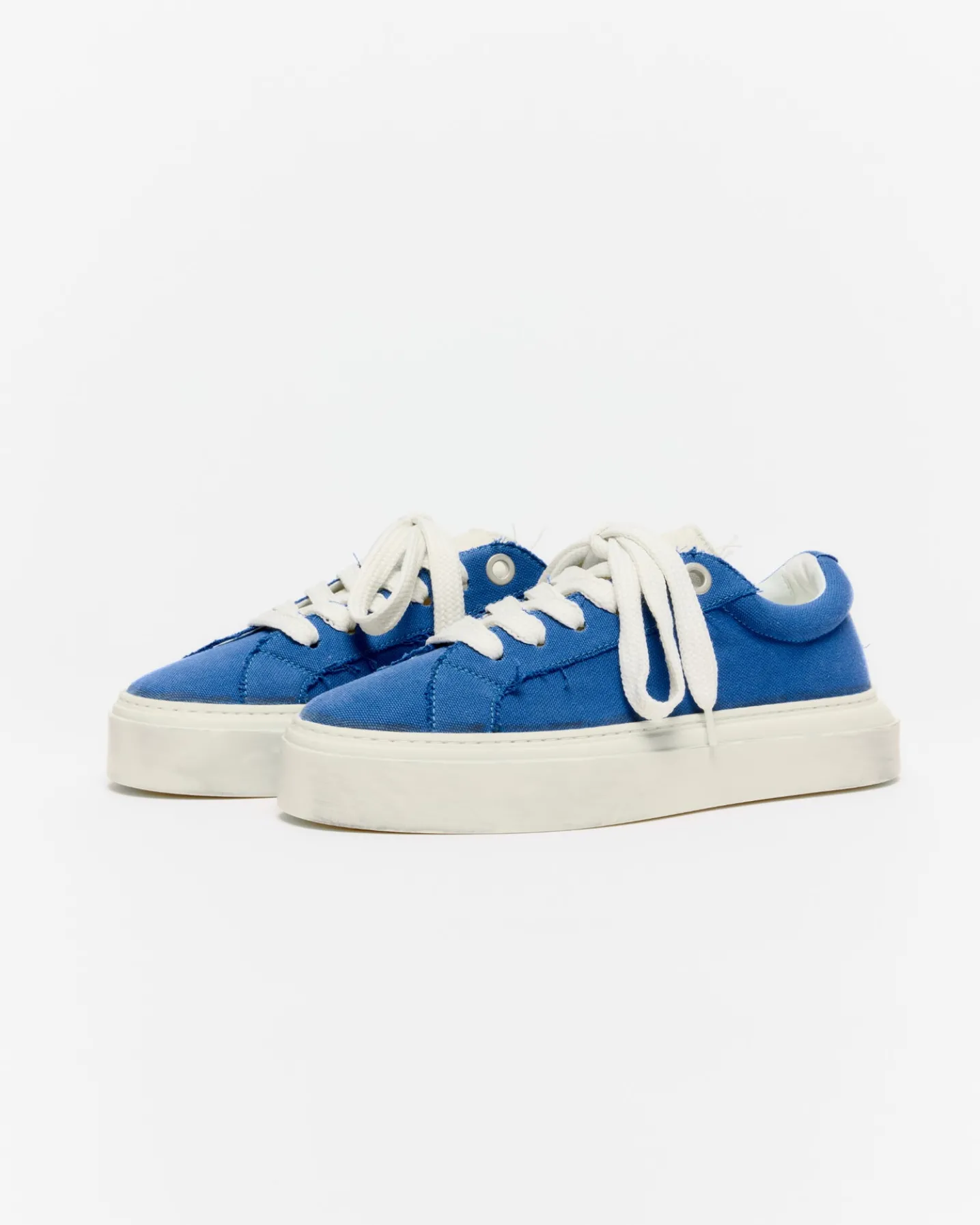 THE VINTAGE WILSON SNEAKER