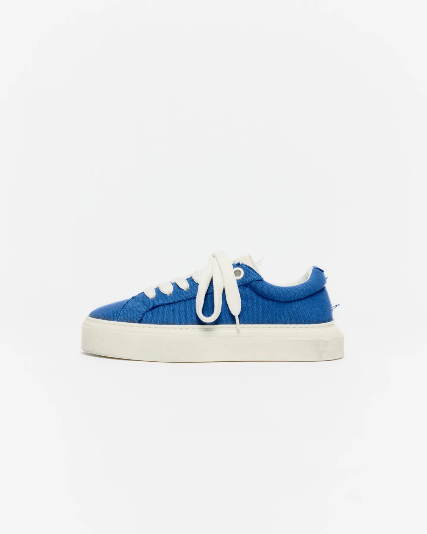 THE VINTAGE WILSON SNEAKER