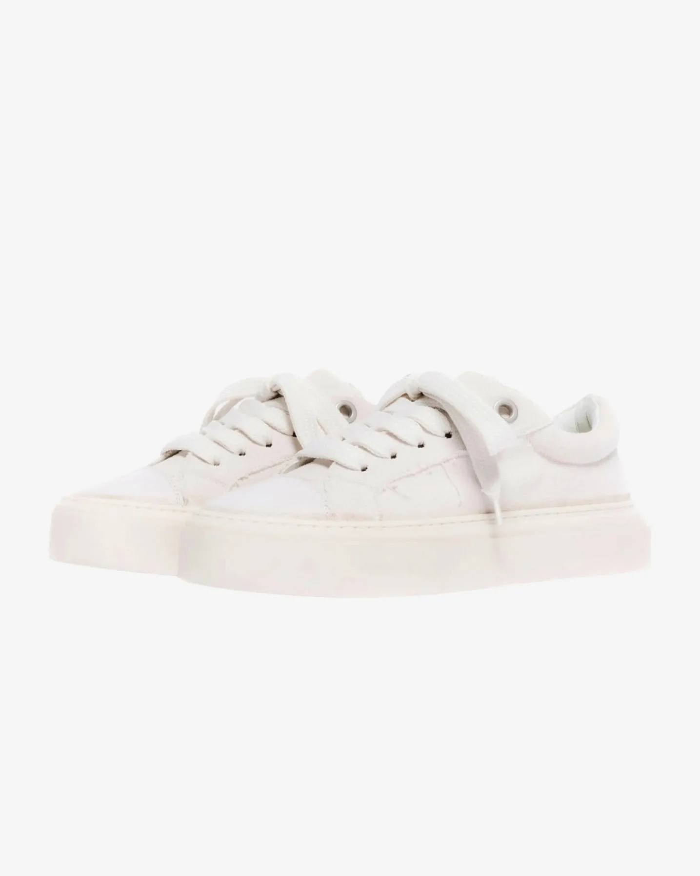 THE VINTAGE WILSON COURT SNEAKER