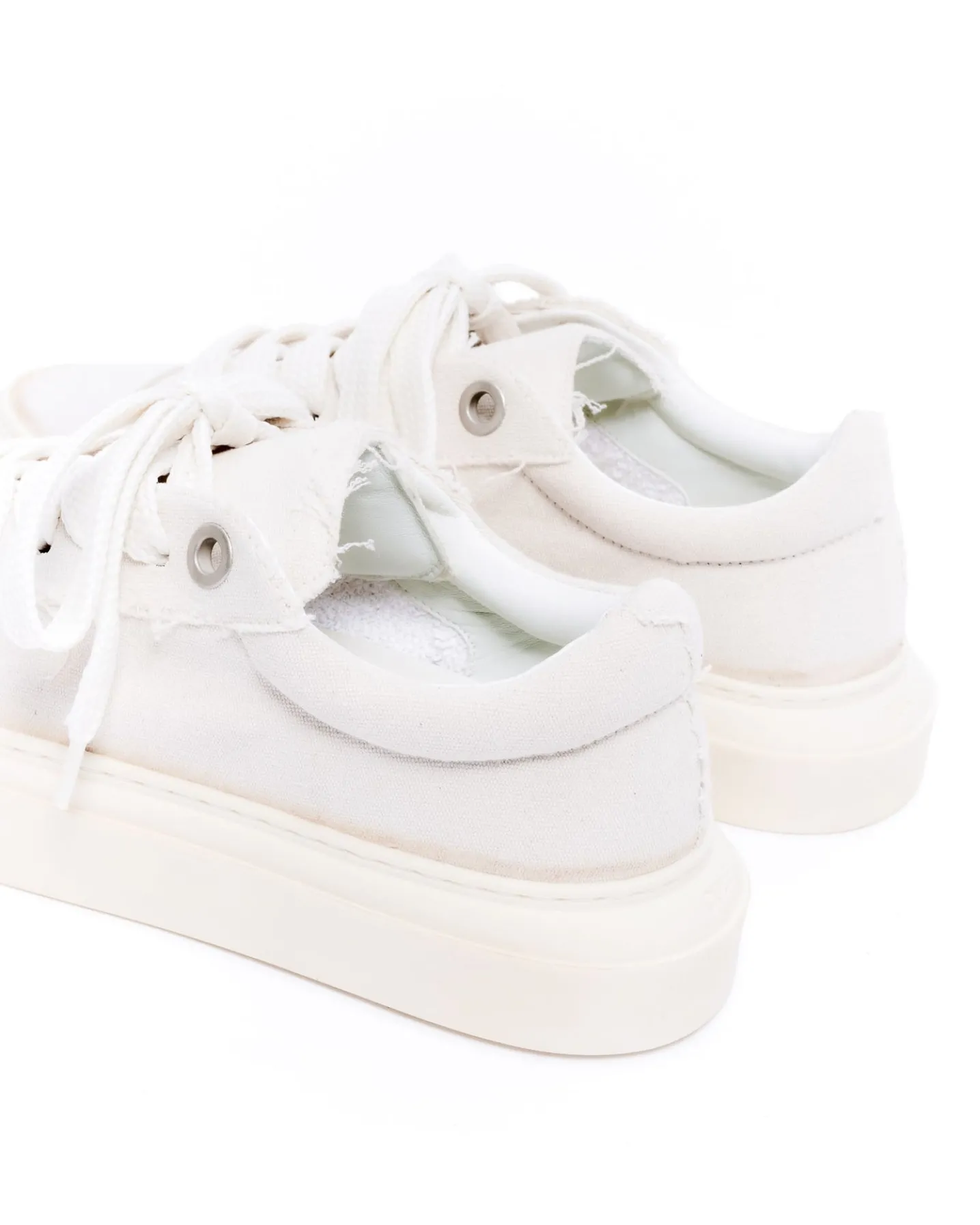 THE VINTAGE WILSON COURT SNEAKER