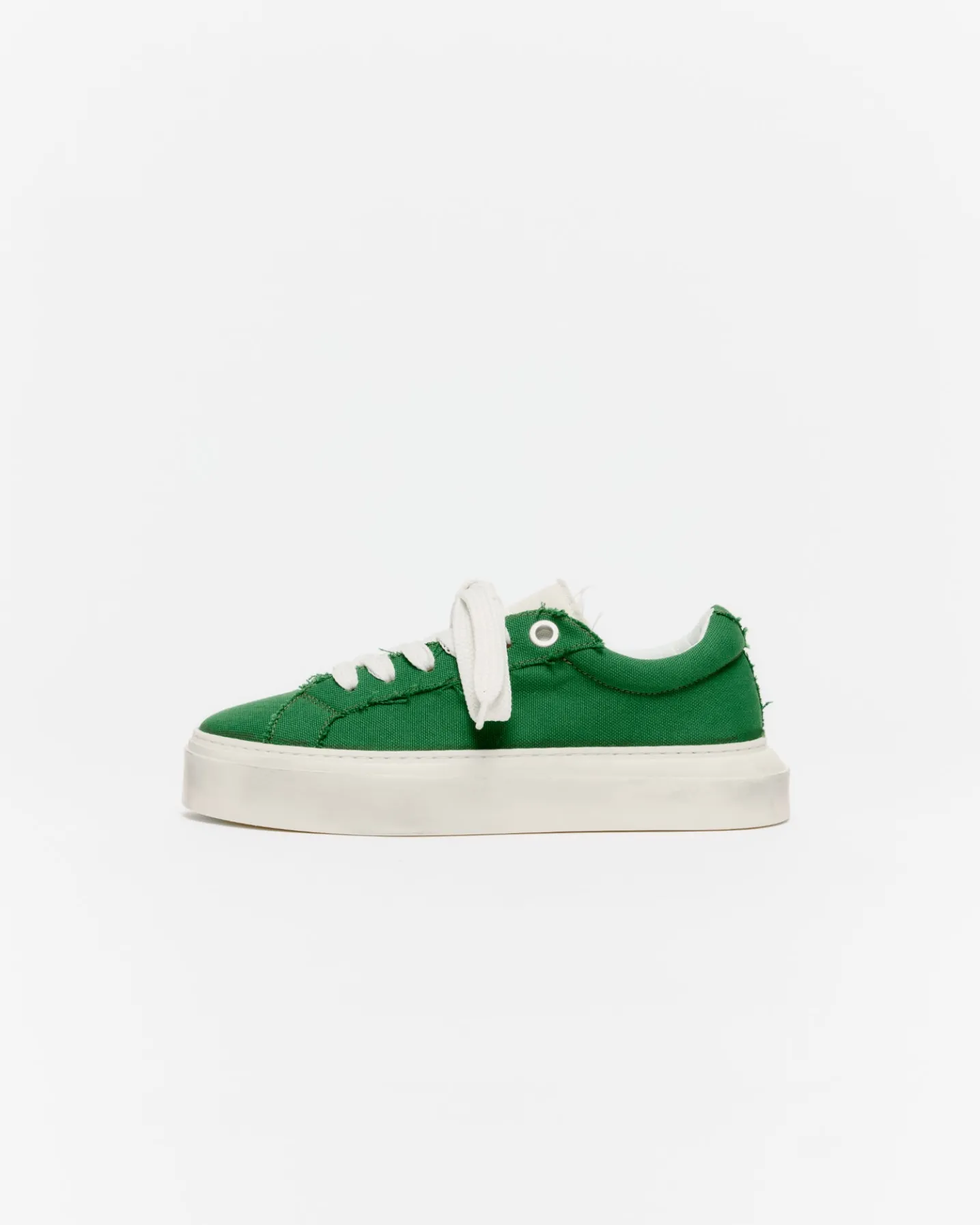 THE VINTAGE WILSON SNEAKER