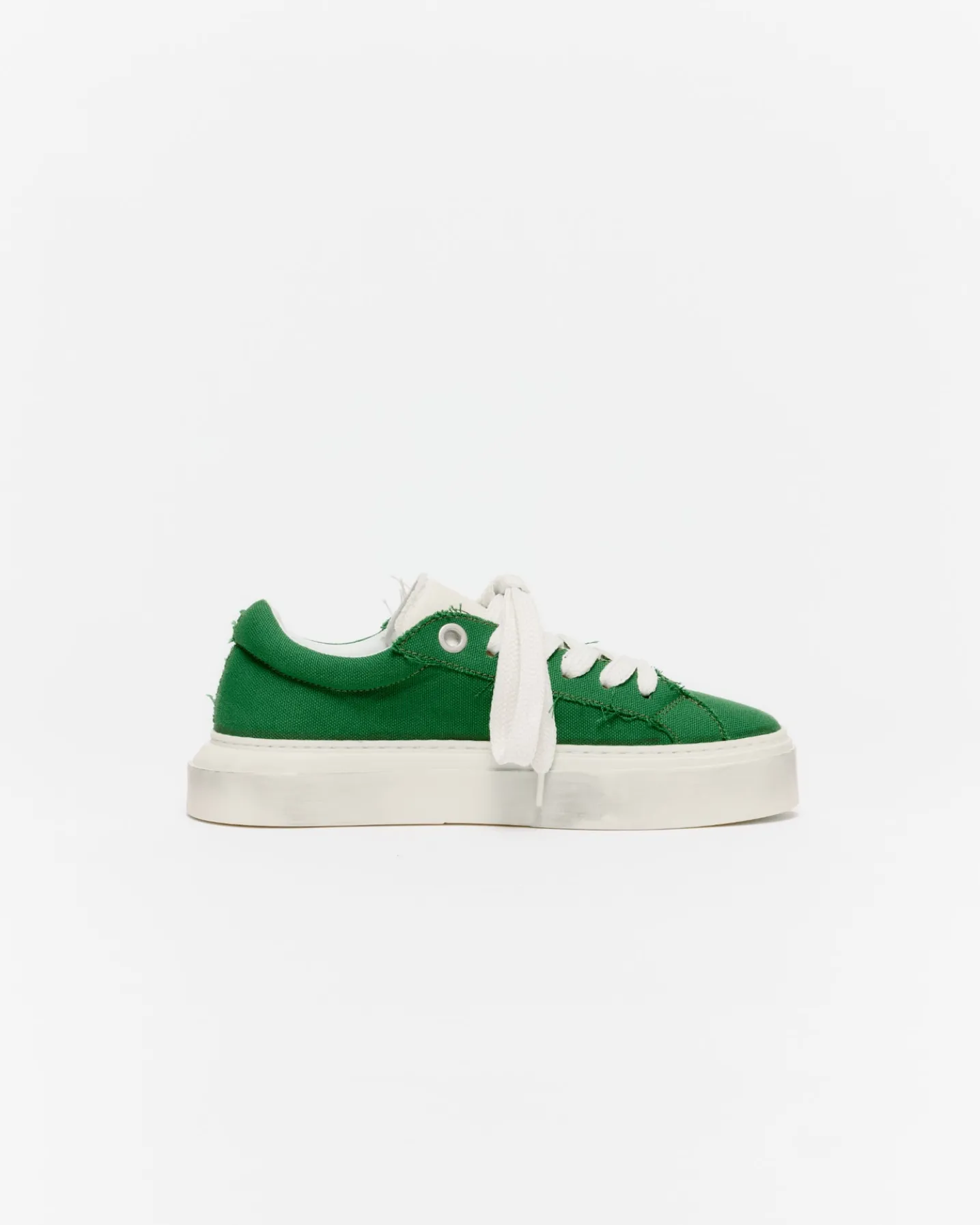 THE VINTAGE WILSON SNEAKER