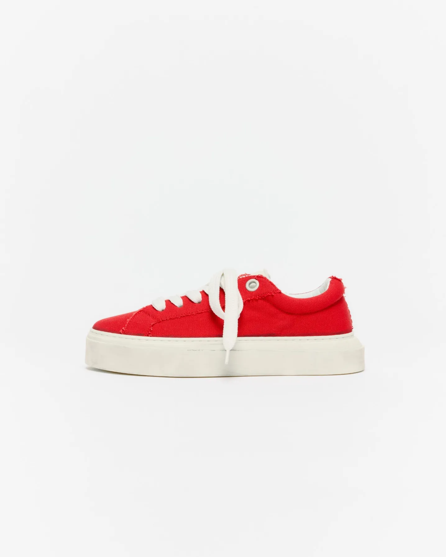 THE VINTAGE WILSON SNEAKER