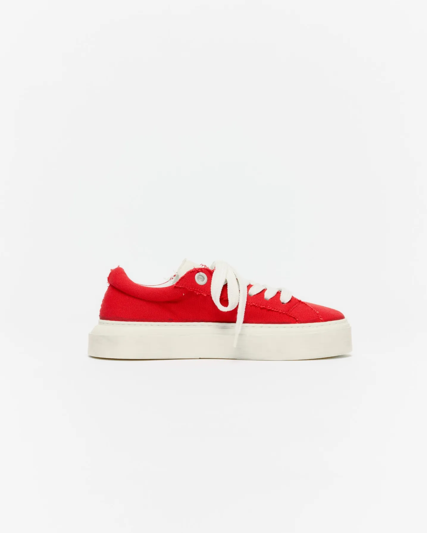 THE VINTAGE WILSON SNEAKER