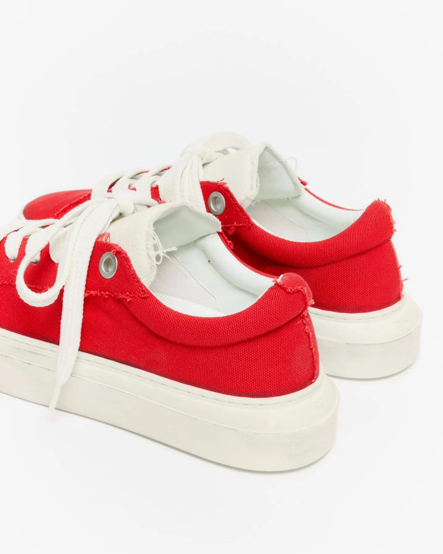 THE VINTAGE WILSON SNEAKER