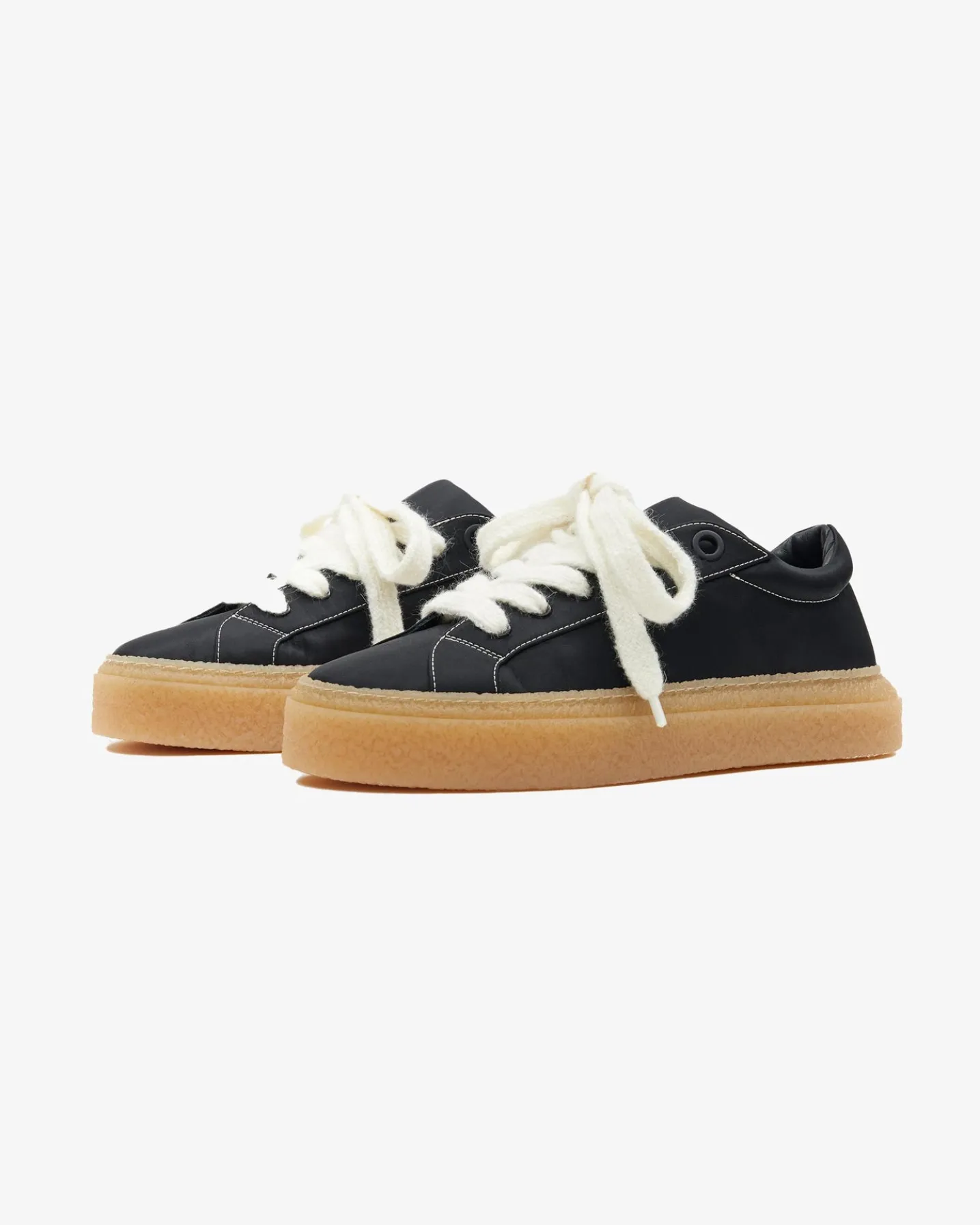 THE WILSON SNEAKER